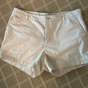 Patagonia Women khaki shorts
